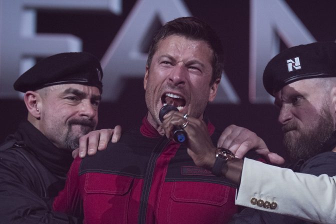 The Running Man is a propulsive tribute to ’80s action movies