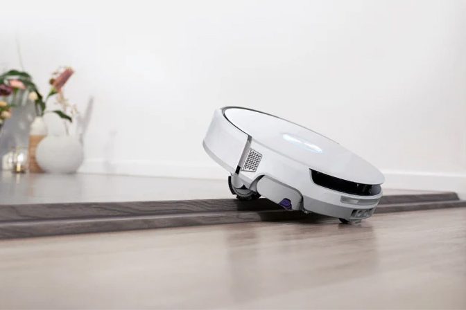 The 16 best robot vacuum deals you can still get before Prime Day ends